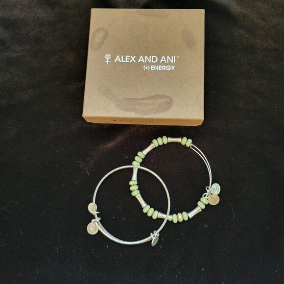 Alex and Ani Bracelet Green Beaded Bangle Set Silver Tone Missing Dragonfly - Picture 2 of 13